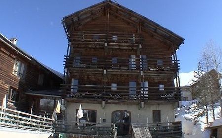 特拉斯大酒店 Saint-Vérand 外观 照片
