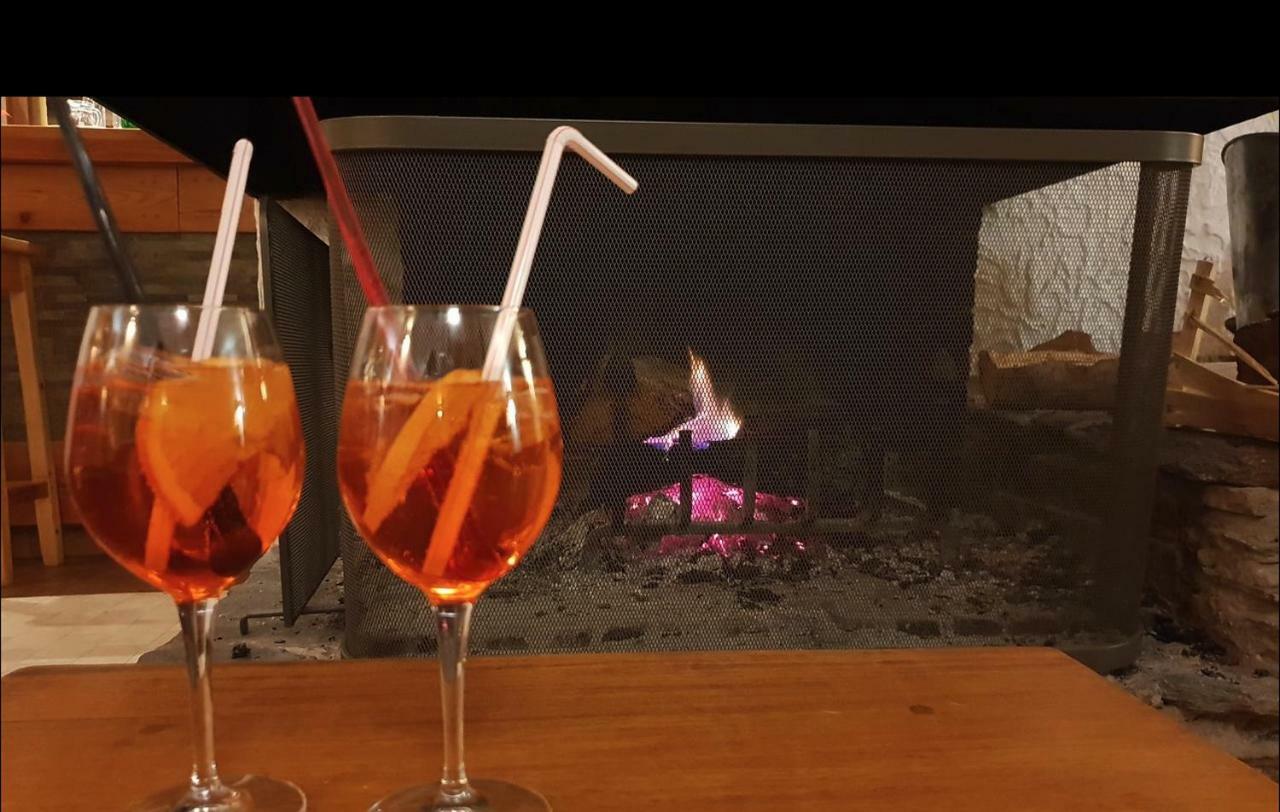 特拉斯大酒店 Saint-Vérand 外观 照片